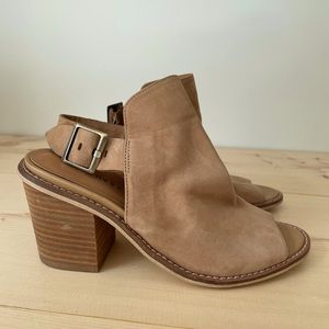 Chinese Laundry ankle booties
